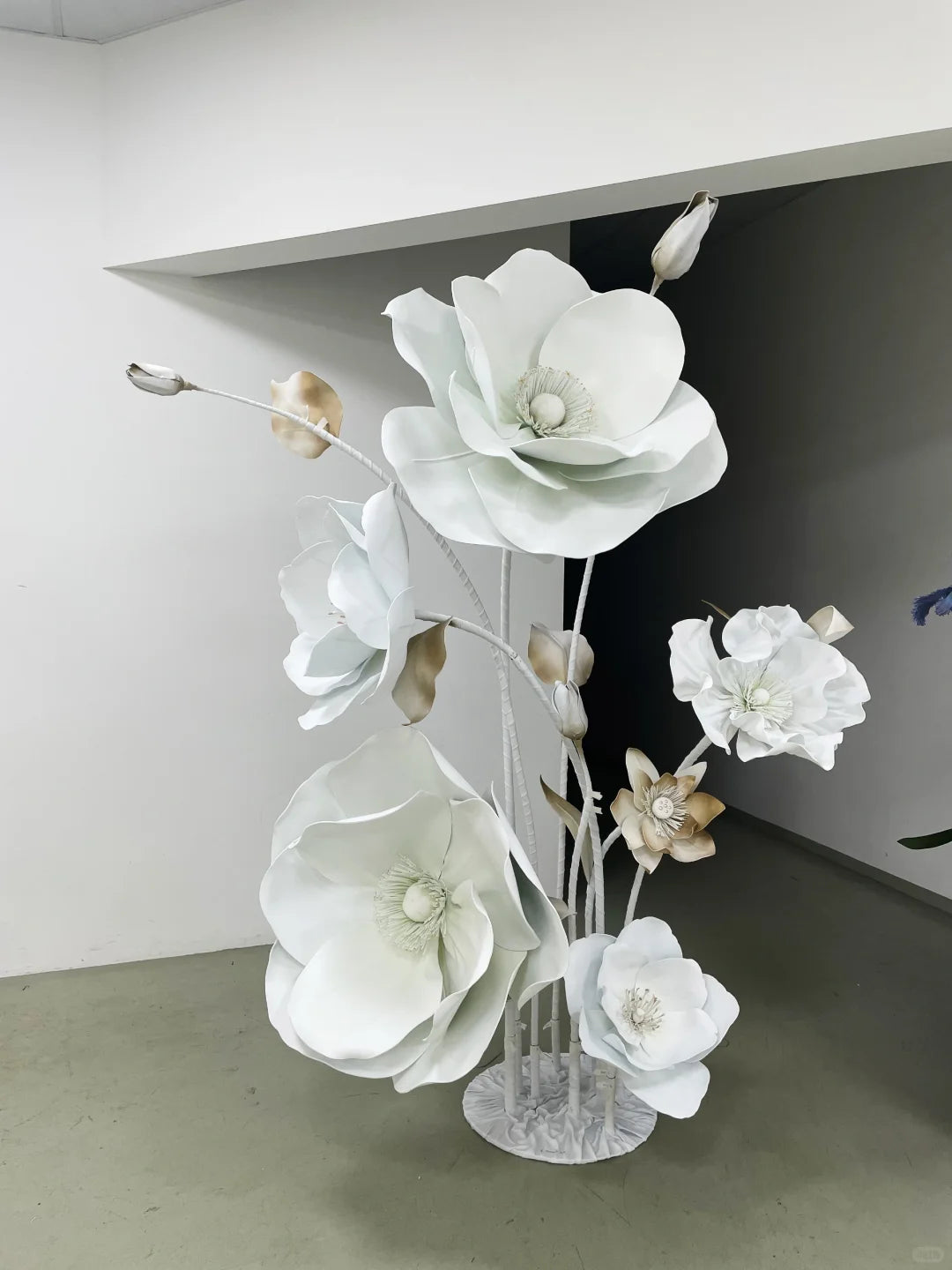 Handmade Three-Dimensional Decorative Flowers