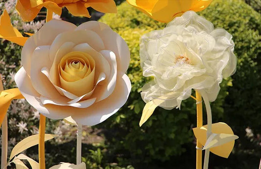 Giant Flowers Free Standing Decoration (7 Flowers)